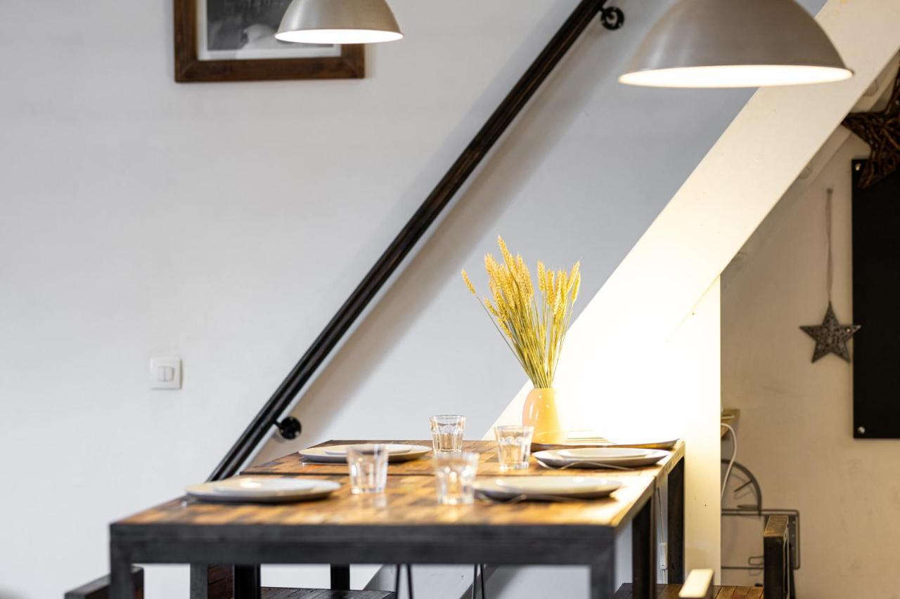 Apartament Le Philosophe - Flat In The Heart Of Annecy'S Old Town Zewnętrze zdjęcie